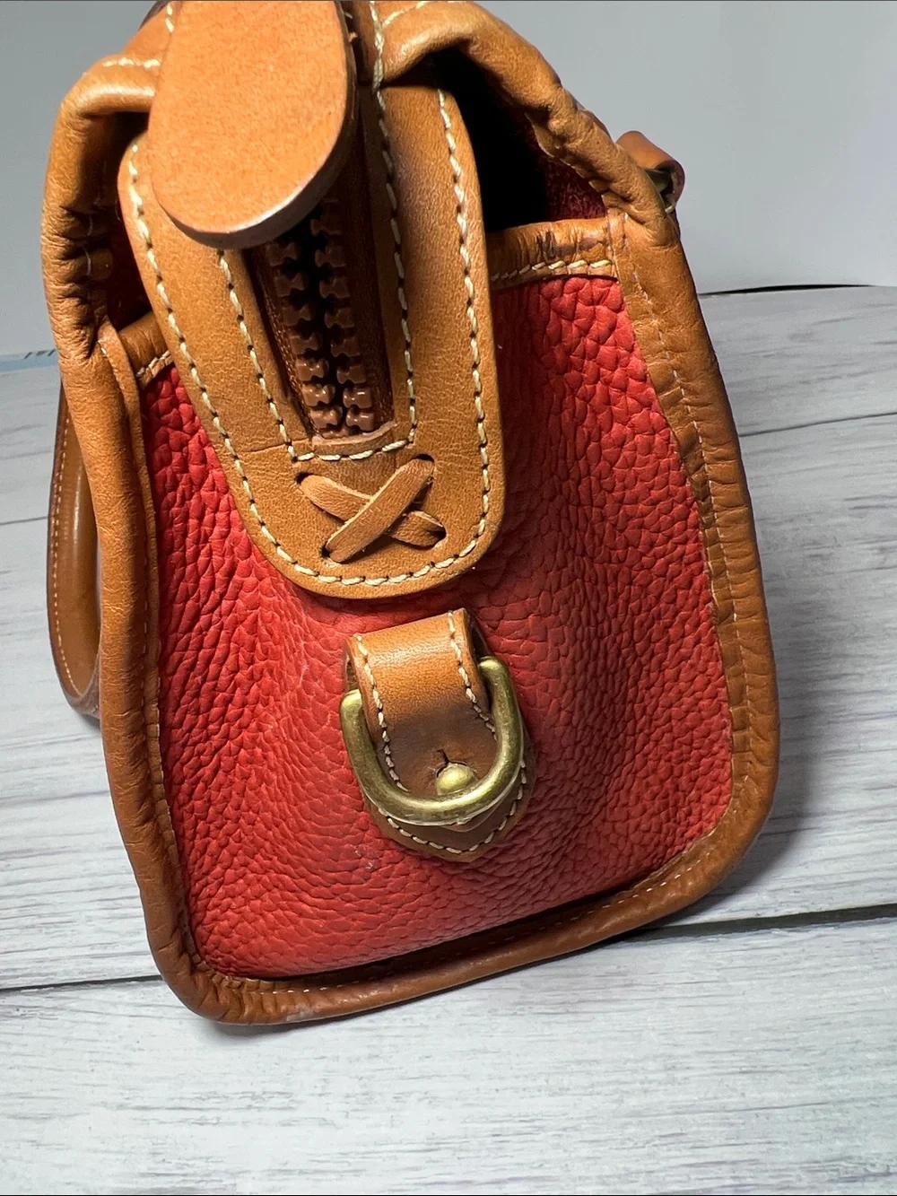 🦆 DOONEY & BOURKE AWL RED PEBBLED SATCHEL WITH TAN TRIM VINTAGE